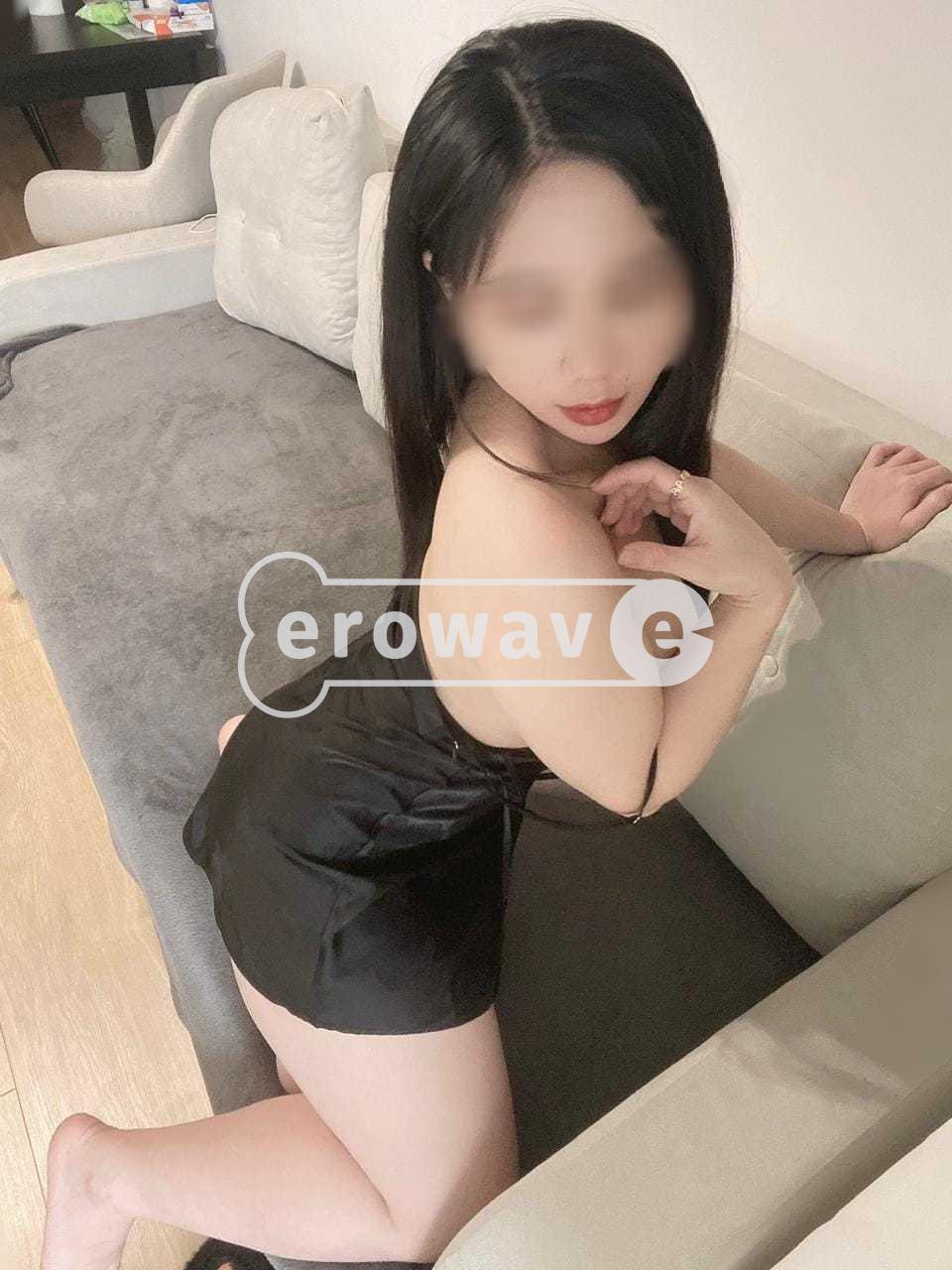 Zdjęcie główne ogłoszenia - 22 letnia azjatka