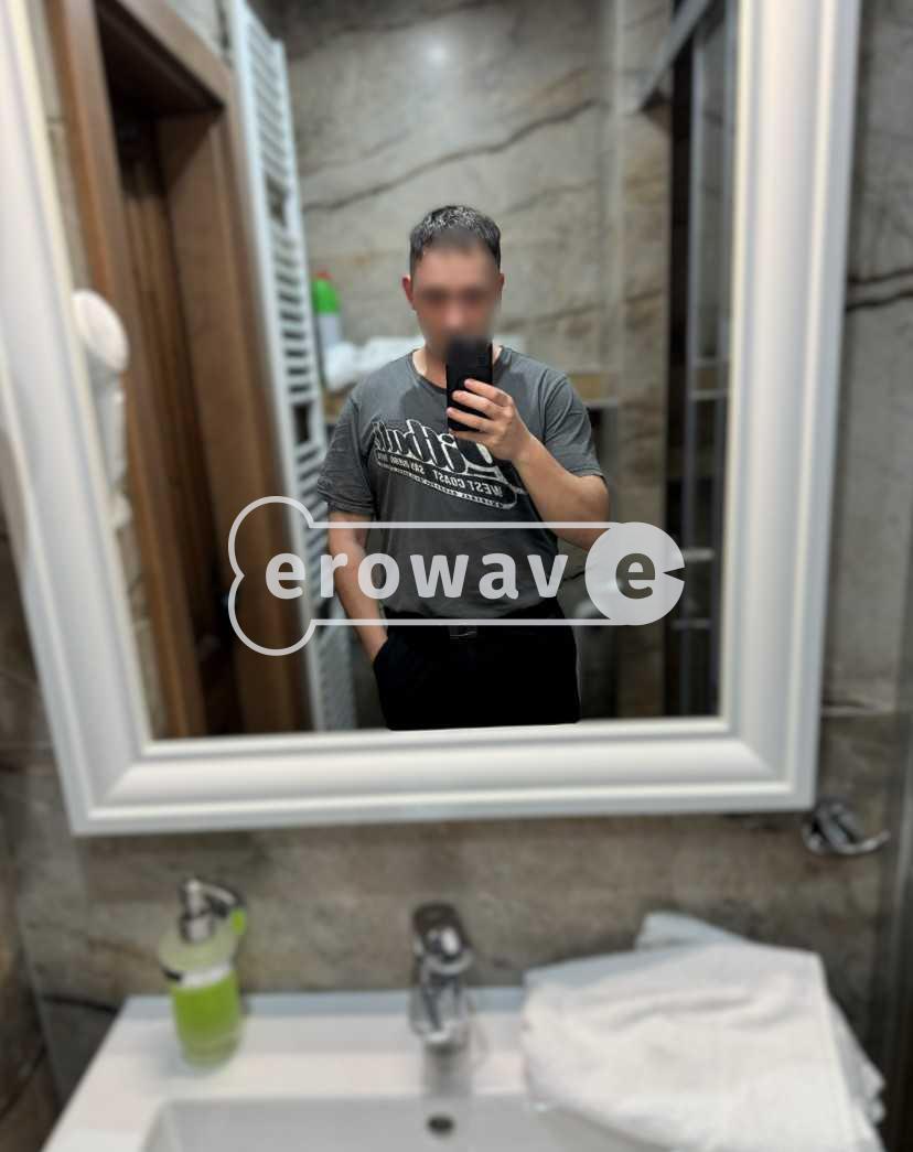 Zdjęcie główne ogłoszenia - Poznam Panią